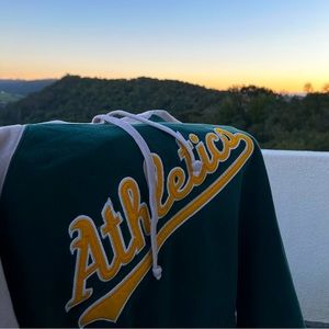 VINTAGE OVERSIZED HOODIE